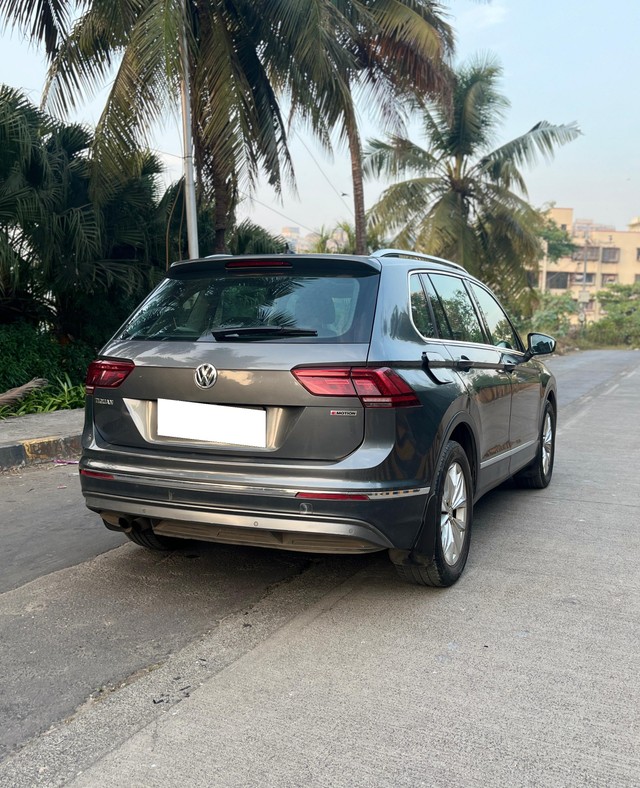 Second-hand 2019 Volkswagen Tiguan 2.0 TDI Highline for sale in Mumbai-28