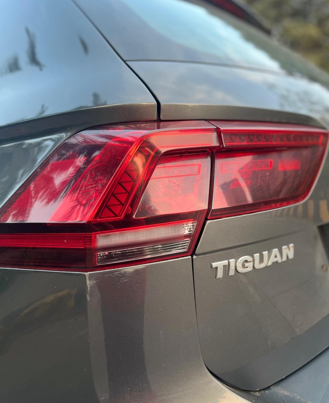 Second-hand 2019 Volkswagen Tiguan 2.0 TDI Highline for sale in Mumbai-25