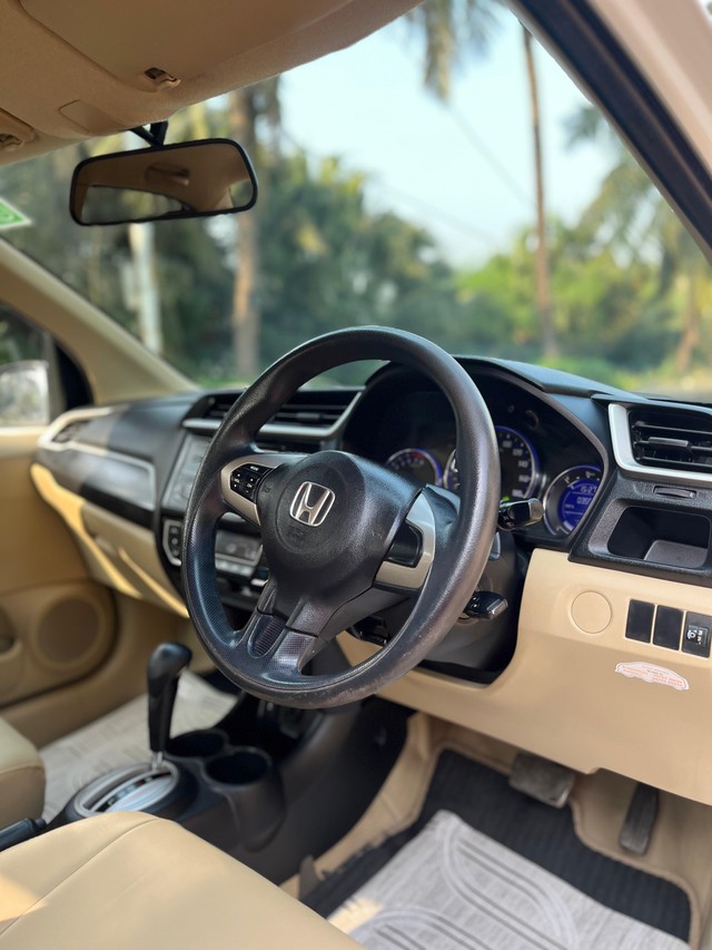 Second-hand 2016 Honda Amaze VX CVT i-VTEC for sale in Mumbai-31