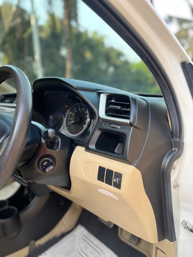 Second-hand 2016 Honda Amaze VX CVT i-VTEC for sale in Mumbai-16