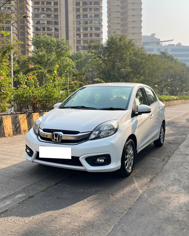Second-hand 2016 Honda Amaze VX CVT i-VTEC for sale in Mumbai-4