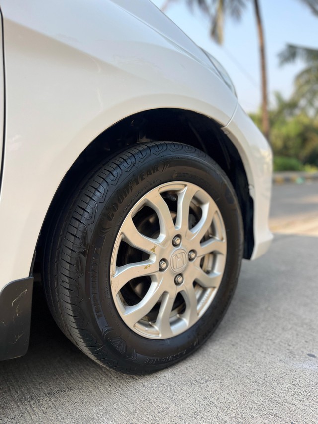 Second-hand 2016 Honda Amaze VX CVT i-VTEC for sale in Mumbai-7