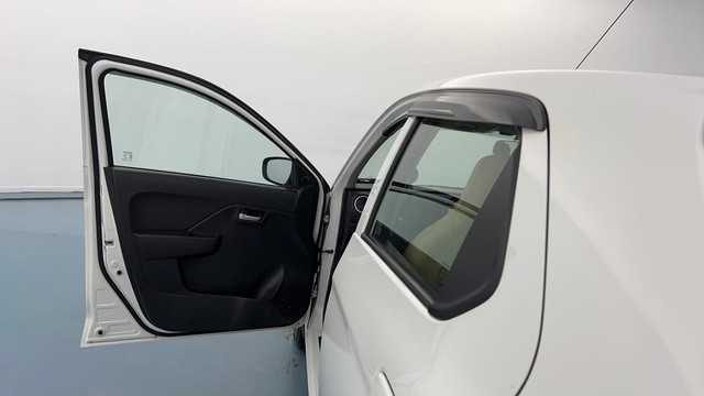 Second-hand 2023 Maruti Alto K10 VXI Plus for sale in Lucknow-37