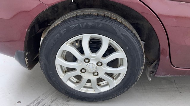 Second-hand 2015 Honda Amaze VX i-VTEC for sale in Hyderabad-18