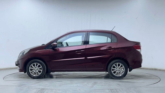 Second-hand 2015 Honda Amaze VX i-VTEC for sale in Hyderabad-6