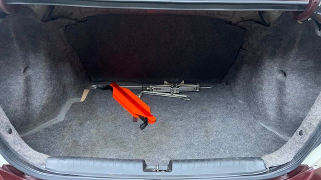 Second-hand 2015 Honda Amaze VX i-VTEC for sale in Hyderabad-9