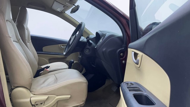 Second-hand 2015 Honda Amaze VX i-VTEC for sale in Hyderabad-15