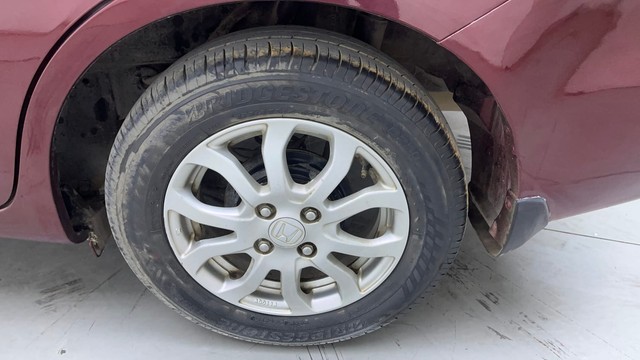 Second-hand 2015 Honda Amaze VX i-VTEC for sale in Hyderabad-19