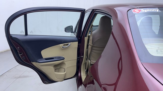 Second-hand 2015 Honda Amaze VX i-VTEC for sale in Hyderabad-30