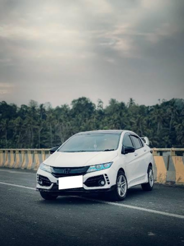 Second-hand 2015 Honda City i DTEC VX for sale in Kollam-1