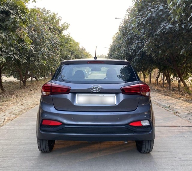 Second-hand 2019 Hyundai i20 Sportz Plus Diesel for sale in Indore-2
