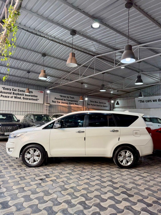 Second-hand 2016 Toyota Innova Crysta 2.7 ZX AT BSIV for sale in Hyderabad-2