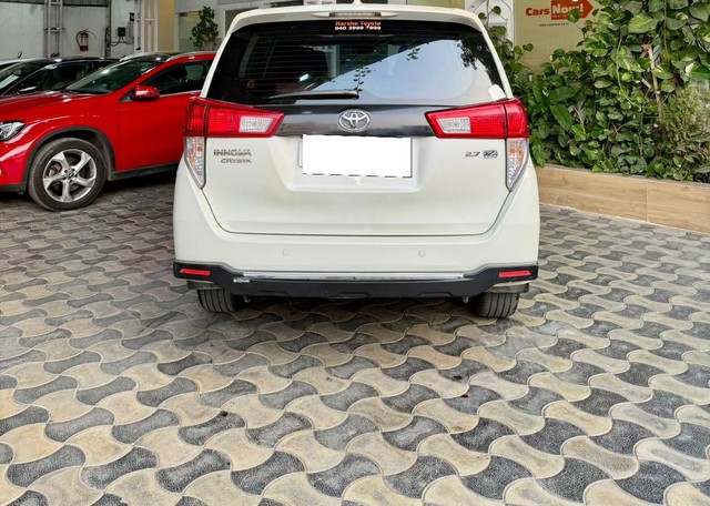 Second-hand 2016 Toyota Innova Crysta 2.7 ZX AT BSIV for sale in Hyderabad-1