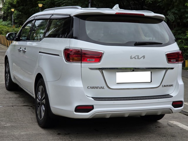 Second-hand 2022 Kia Carnival Limousine for sale in Mumbai-2