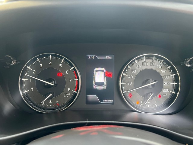 Second-hand 2023 Maruti Baleno Alpha for sale in Kolkata-8