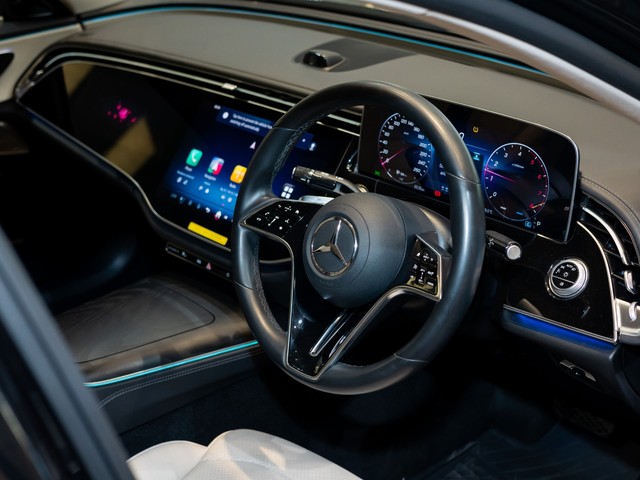 Second-hand 2024 Mercedes-Benz E-Class E 200 for sale in Kolkata-16