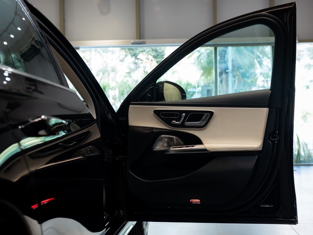 Second-hand 2024 Mercedes-Benz E-Class E 200 for sale in Kolkata-14