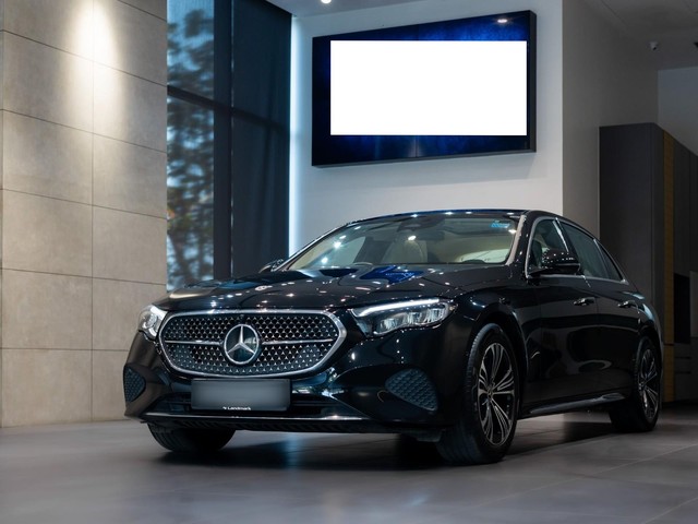 Second-hand 2024 Mercedes-Benz E-Class E 200 for sale in Kolkata-3