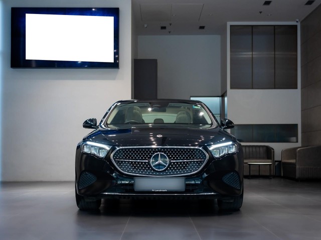 Second-hand 2024 Mercedes-Benz E-Class E 200 for sale in Kolkata-13