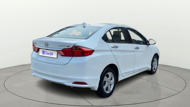 Second-hand 2015 Honda City i VTEC CVT VX for sale in Ahmedabad-2