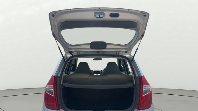 Second-hand 2012 Hyundai i10 Magna for sale in Coimbatore-20