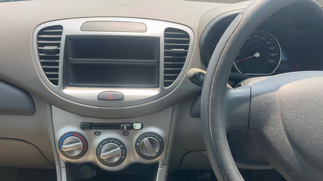 Second-hand 2012 Hyundai i10 Magna for sale in Coimbatore-22