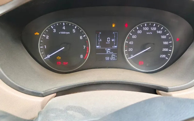 Second-hand 2018 Hyundai i20 1.2 Magna Executive for sale in Lucknow-4