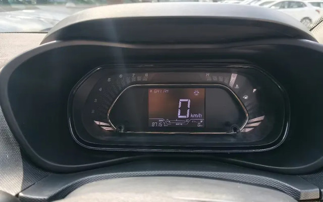 Second-hand 2022 Tata Nexon XZ Plus BSVI for sale in Lucknow-3