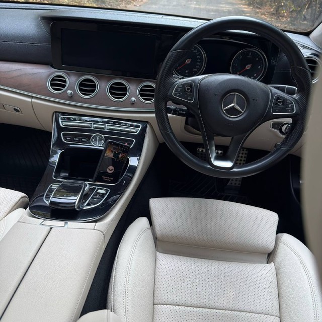 Second-hand 2018 Mercedes-Benz E-Class Exclusive E 220 d BSIV for sale in Mumbai-9