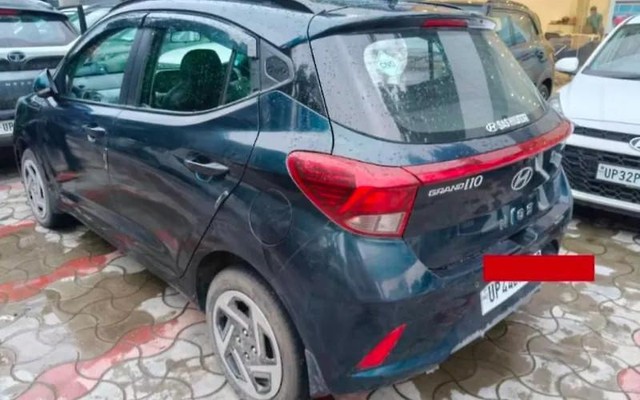 Second-hand 2023 Hyundai Grand i10 Nios Sportz CNG for sale in Lucknow-6