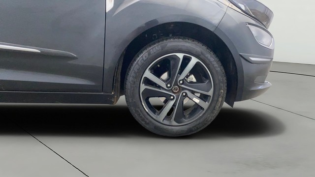 Second-hand 2023 Tata Altroz XZ Plus Turbo Dark Edition BSVI for sale in Lucknow-27