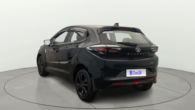 Second-hand 2023 Tata Altroz XZ Plus Turbo Dark Edition BSVI for sale in Lucknow-16