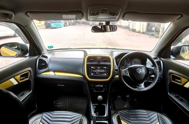 Second-hand 2017 Maruti Vitara Brezza ZDi for sale in Thane-7