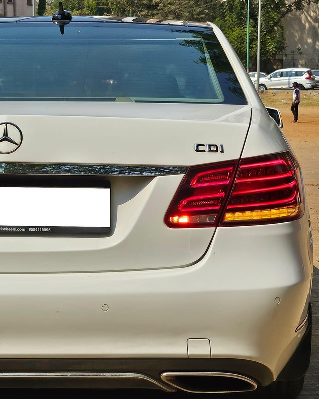 Second-hand 2016 Mercedes-Benz E-Class E250 CDI Avantgarde for sale in Thane-32