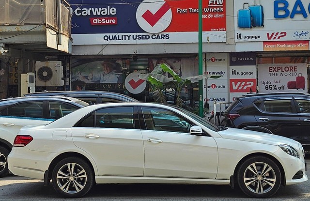 Second-hand 2016 Mercedes-Benz E-Class E250 CDI Avantgarde for sale in Thane-5