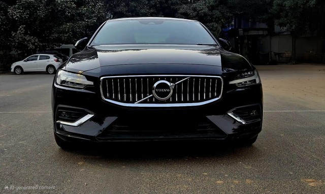 Second-hand 2021 Volvo S60 T4 Inscription for sale in New Delhi-0