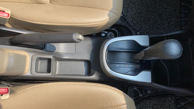 Second-hand 2020 Honda Jazz ZX CVT for sale in Ahmedabad-13