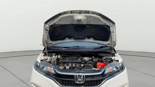 Second-hand 2020 Honda Jazz ZX CVT for sale in Ahmedabad-9