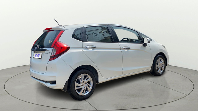 Second-hand 2020 Honda Jazz ZX CVT for sale in Ahmedabad-2
