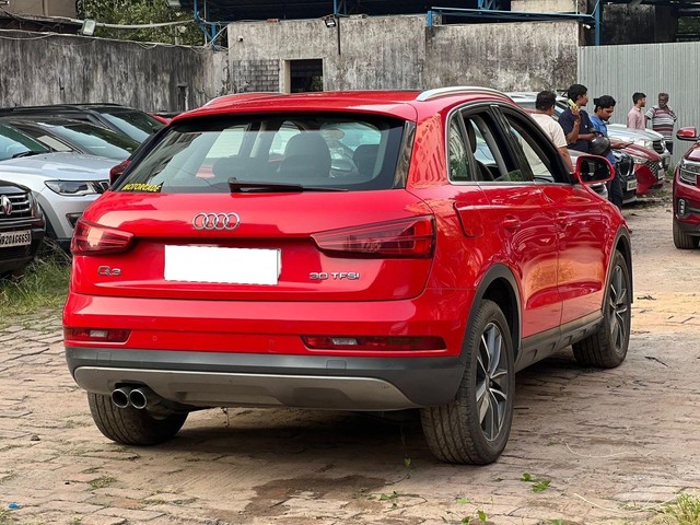 Second-hand 2018 Audi Q3 30 TFSI Premium FWD for sale in Kolkata-6