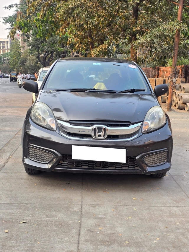 Second-hand 2017 Honda Amaze E i-VTEC for sale in Mumbai-5