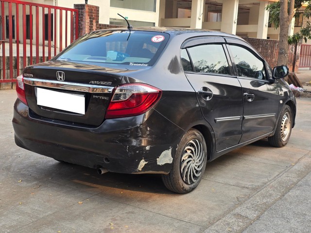 Second-hand 2017 Honda Amaze E i-VTEC for sale in Mumbai-16