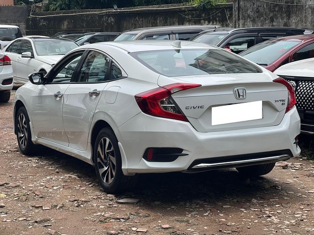 Second-hand 2019 Honda Civic VX for sale in Kolkata-7