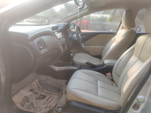 Second-hand 2015 Honda City i VTEC V for sale in New Delhi-8