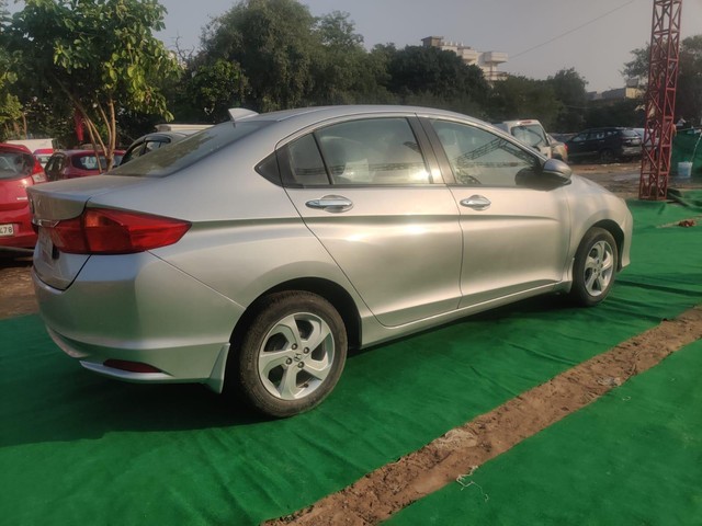Second-hand 2015 Honda City i VTEC V for sale in New Delhi-1