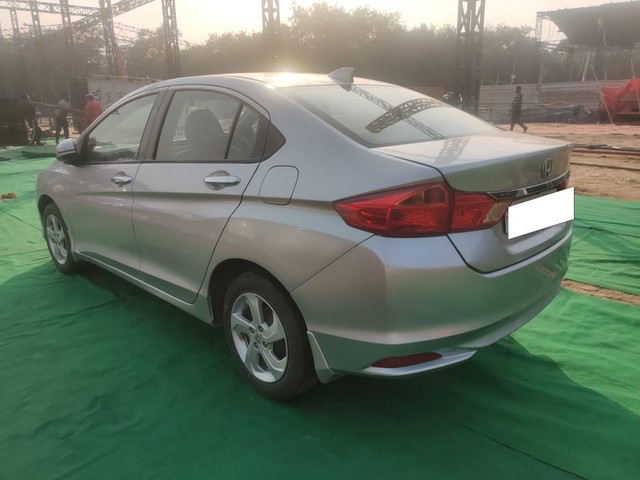 Second-hand 2015 Honda City i VTEC V for sale in New Delhi-3