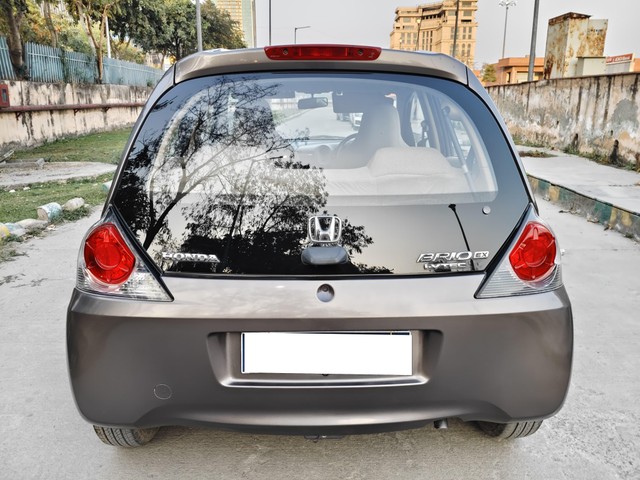 Second-hand 2013 Honda Brio EX MT for sale in Noida-2