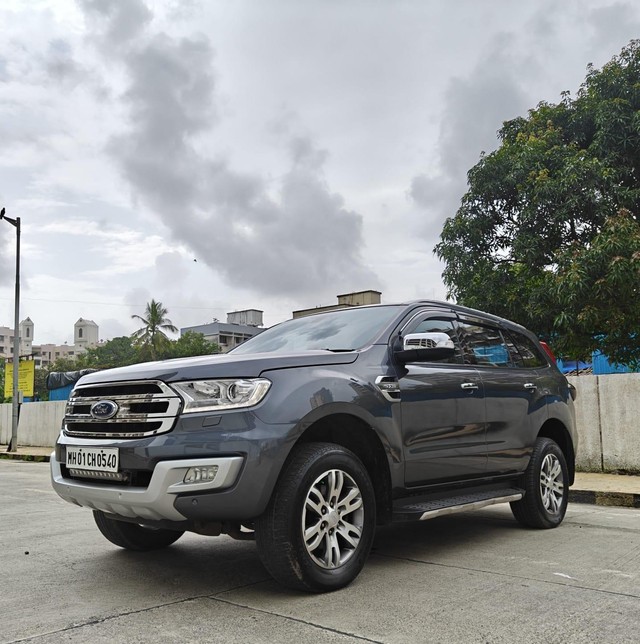 Second-hand 2016 Ford Endeavour 2.2 Trend MT 4X2 for sale in Mumbai-10