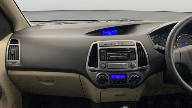 Second-hand 2014 Hyundai i20 Magna Optional 1.2 for sale in Gurgaon-3