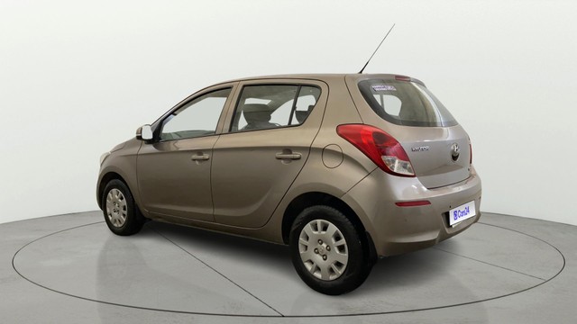 Second-hand 2014 Hyundai i20 Magna Optional 1.2 for sale in Gurgaon-15